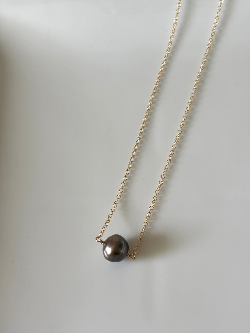 TAHITIAN SINGLE BAR NECKLACE