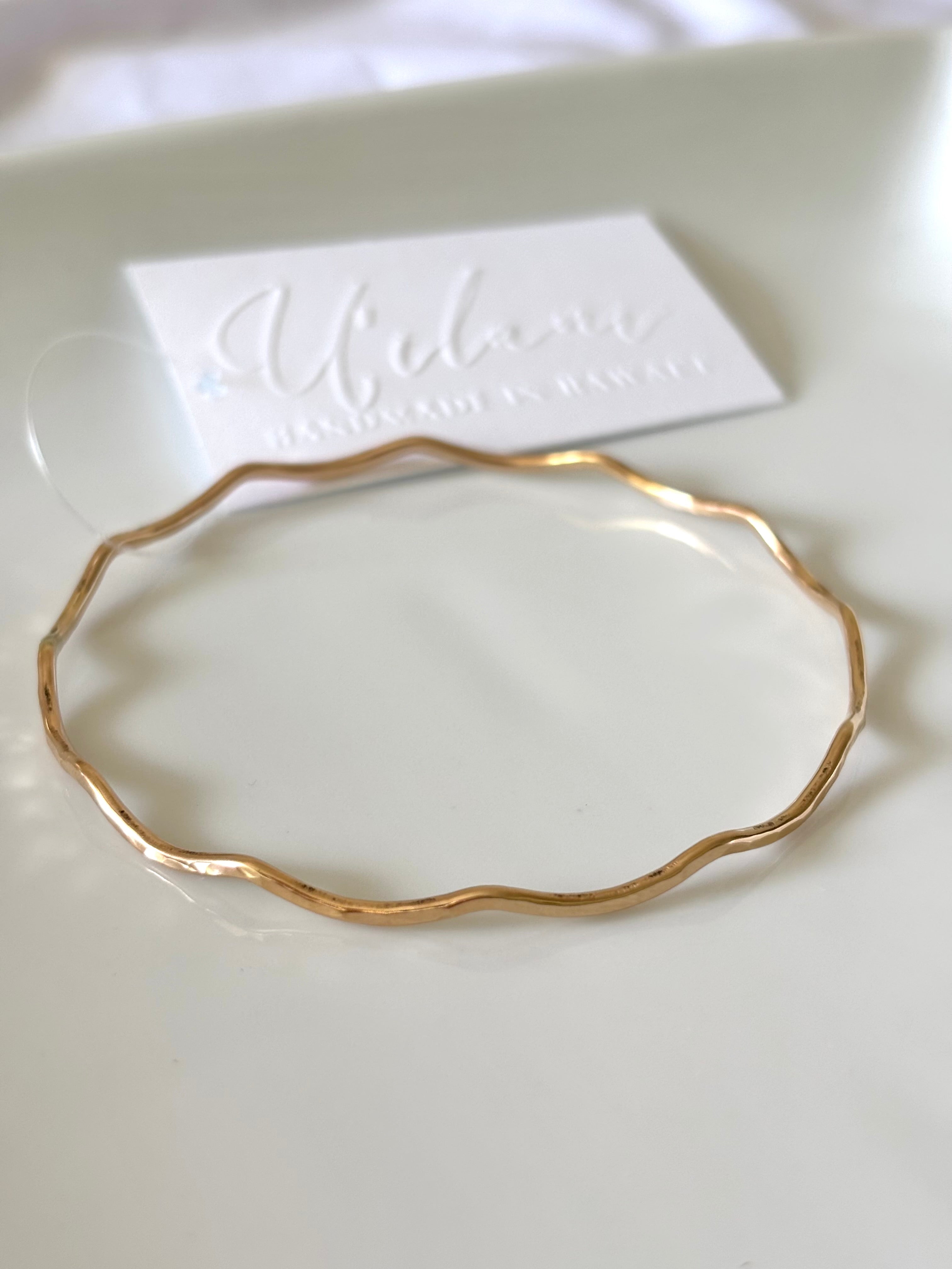 WAVE BANGLE