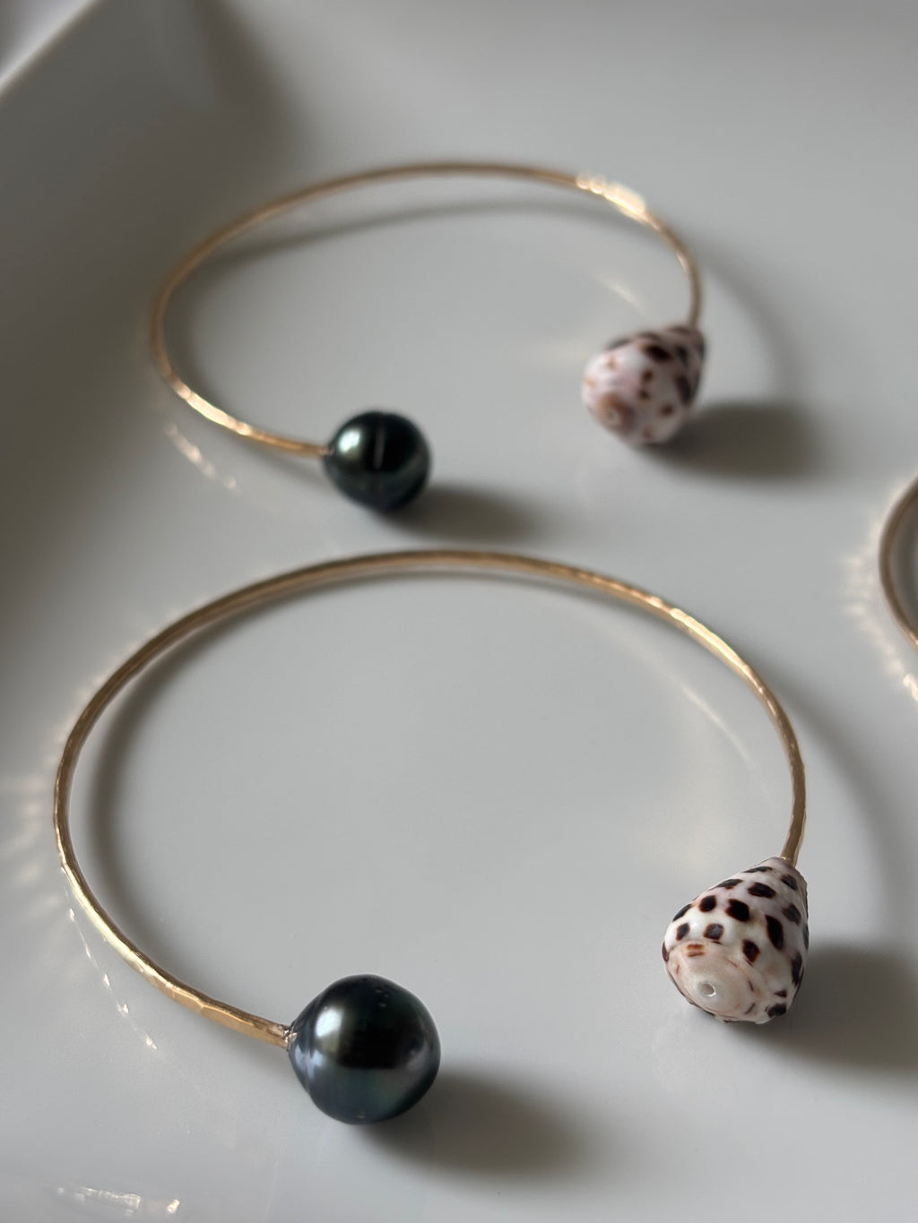 HEBREW CONE SHELL CUFF