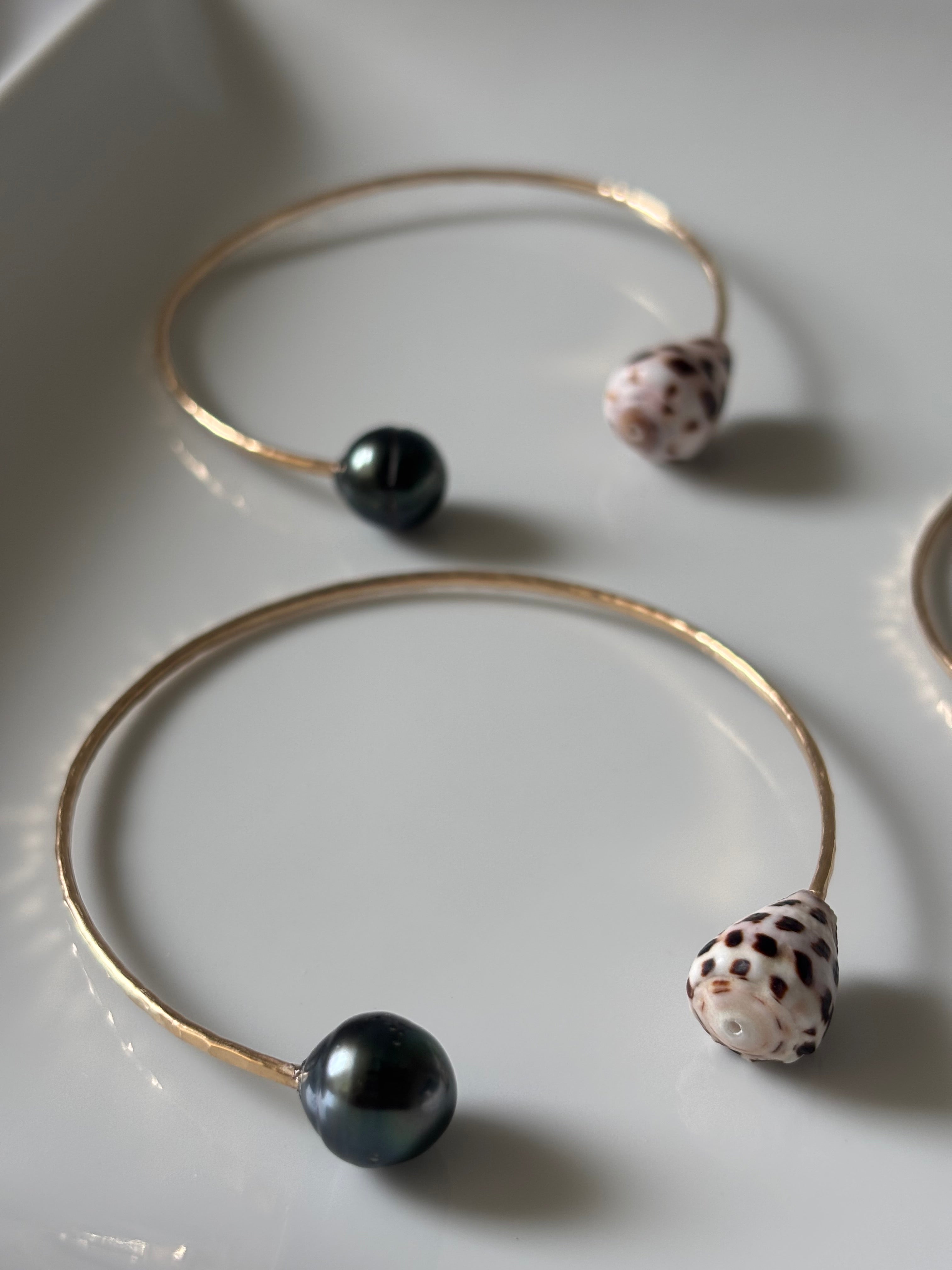 HEBREW CONE SHELL CUFF