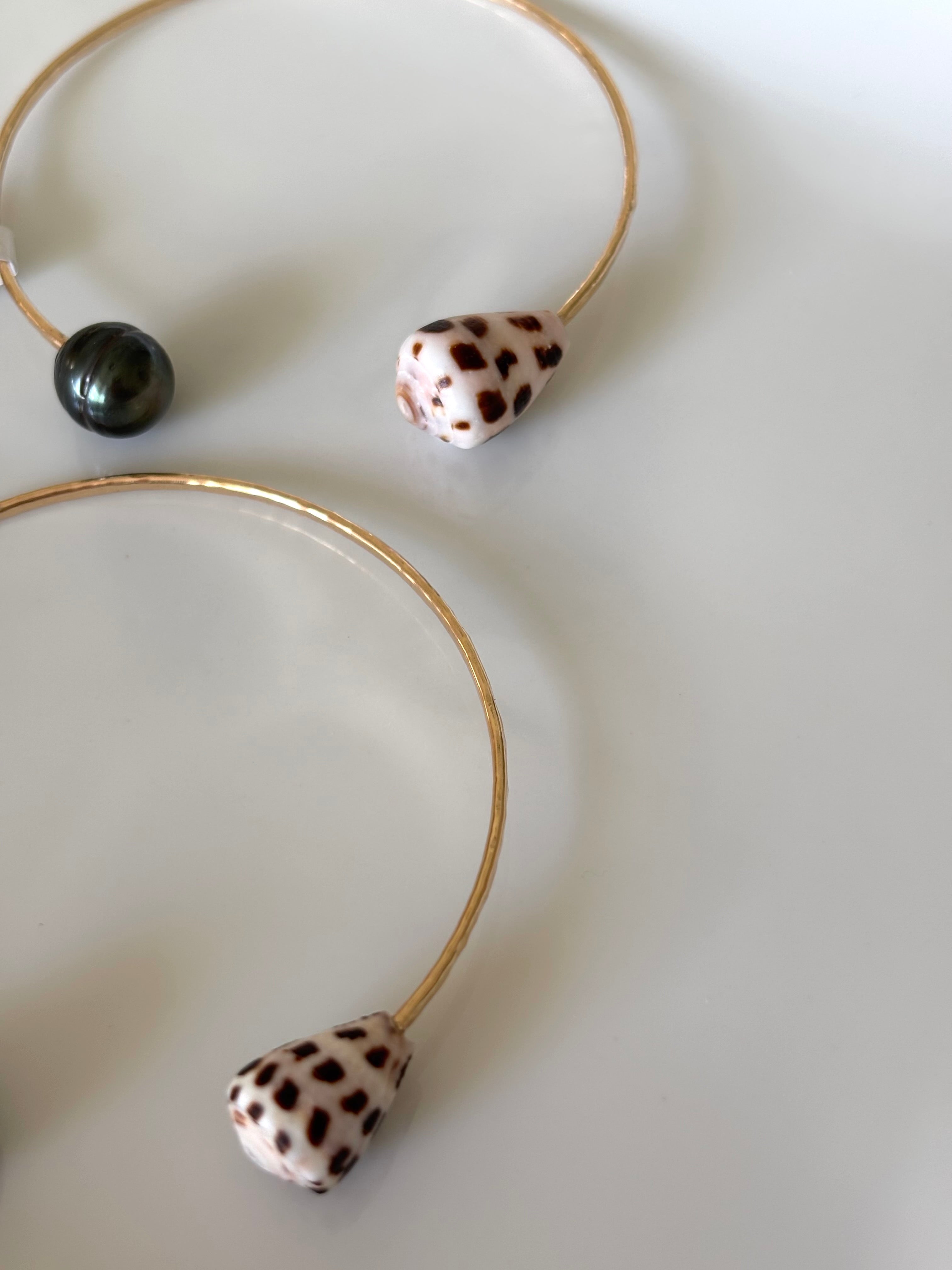 HEBREW CONE SHELL CUFF