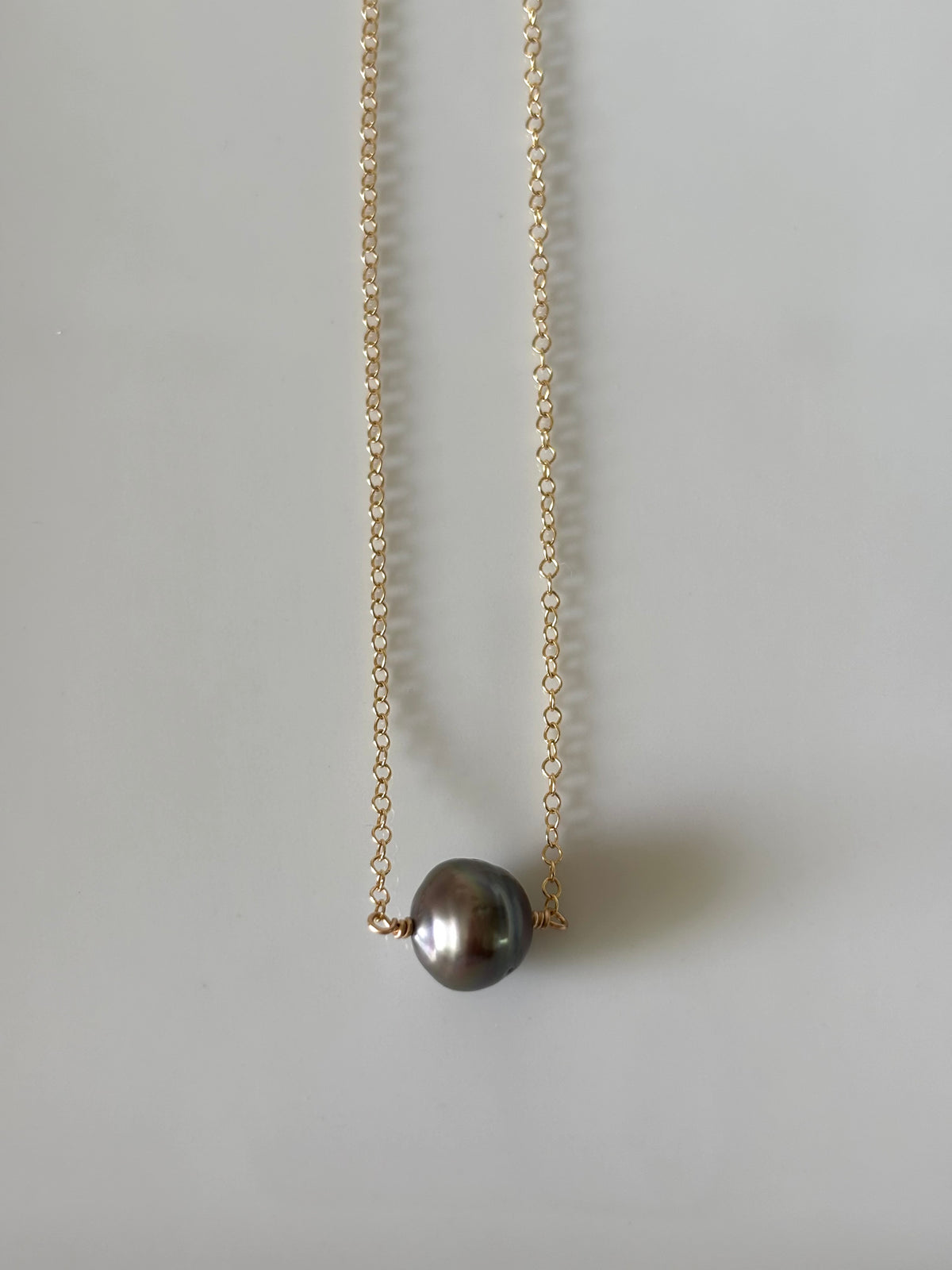 TAHITIAN SINGLE BAR NECKLACE
