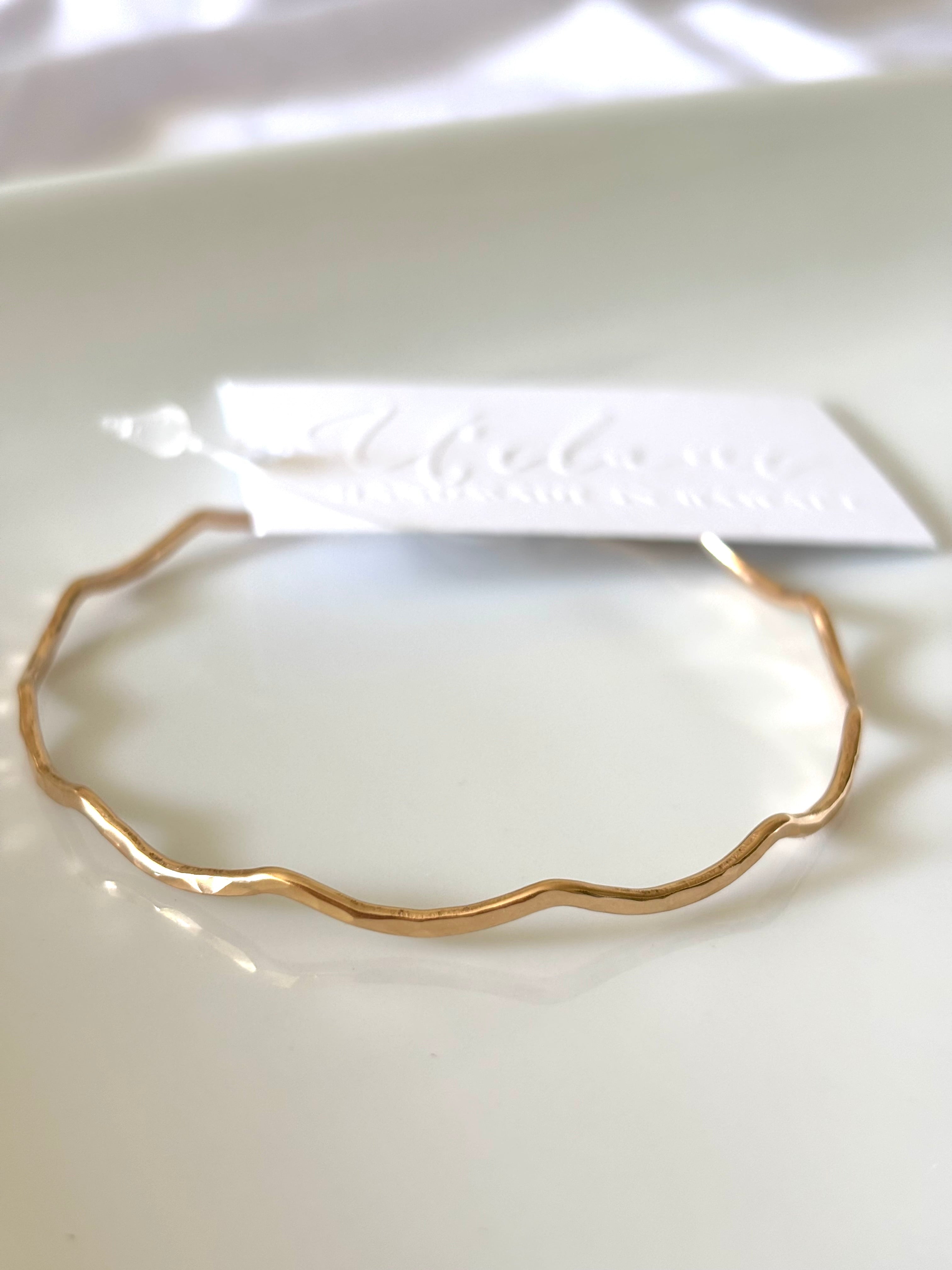 WAVE BANGLE