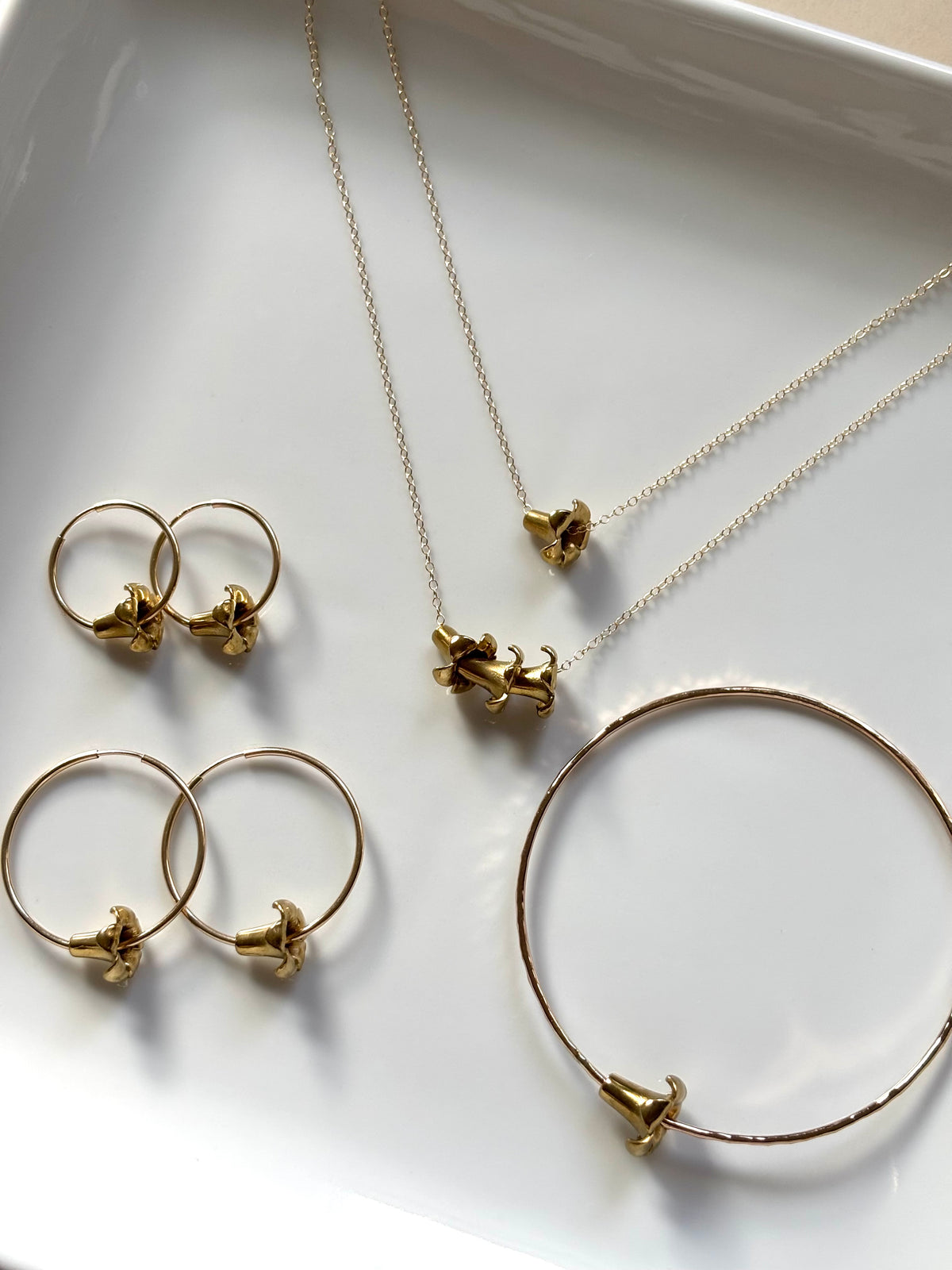 PUAKENIKENI BANGLE