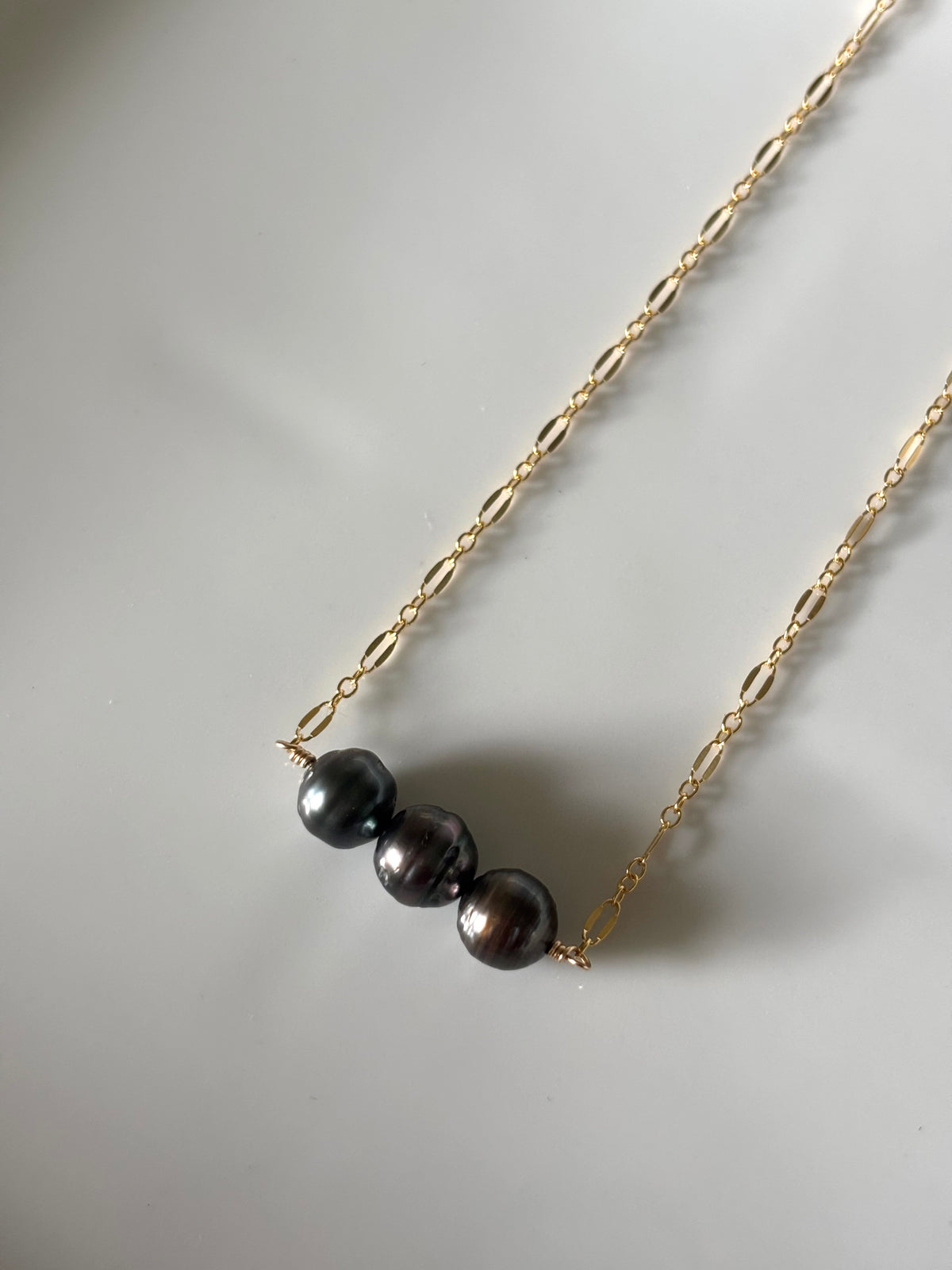TAHITIAN TRIPLE BAR NECKLACE