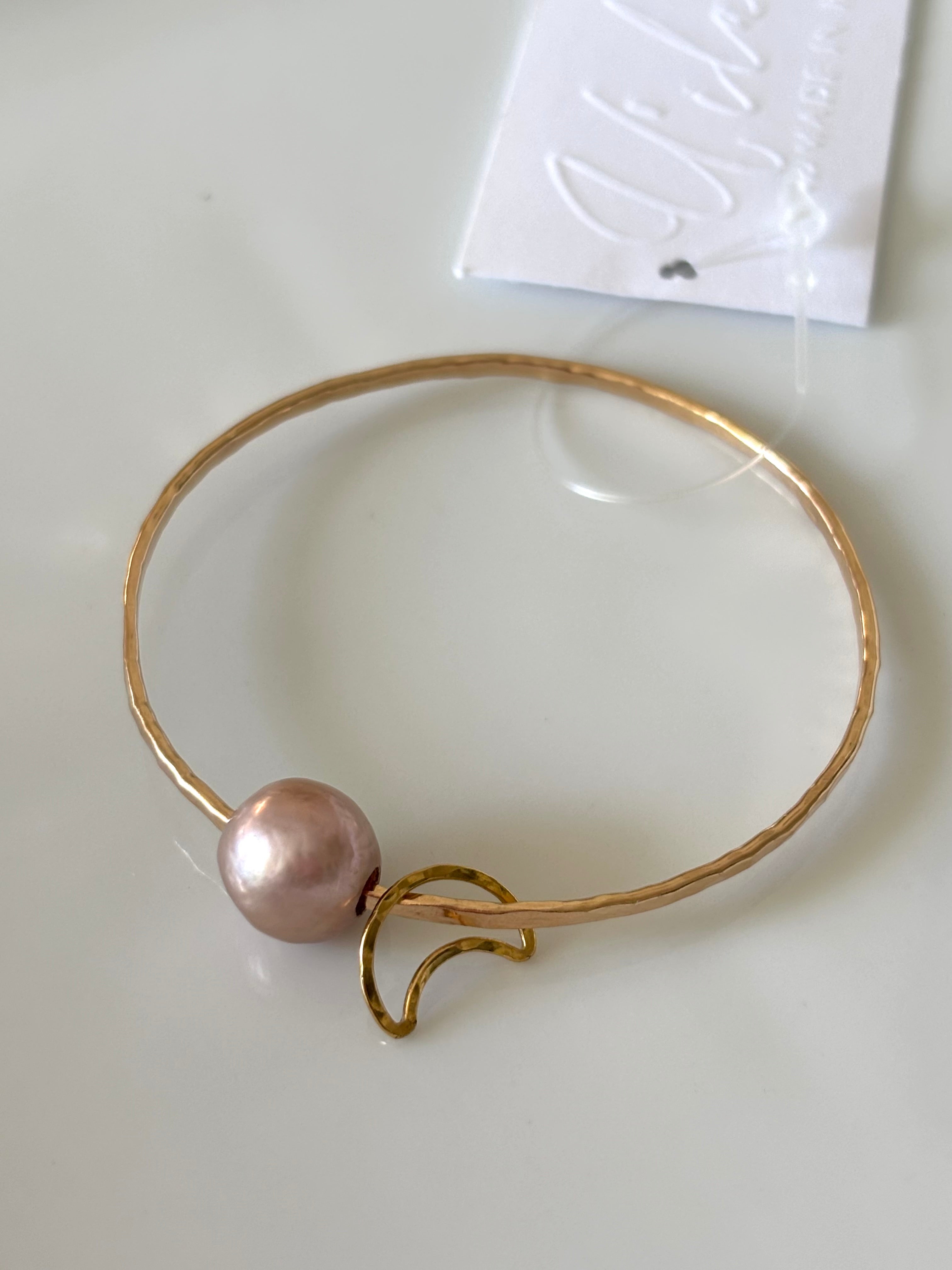 KEIKI EDISON HINA CHARM BANGLE