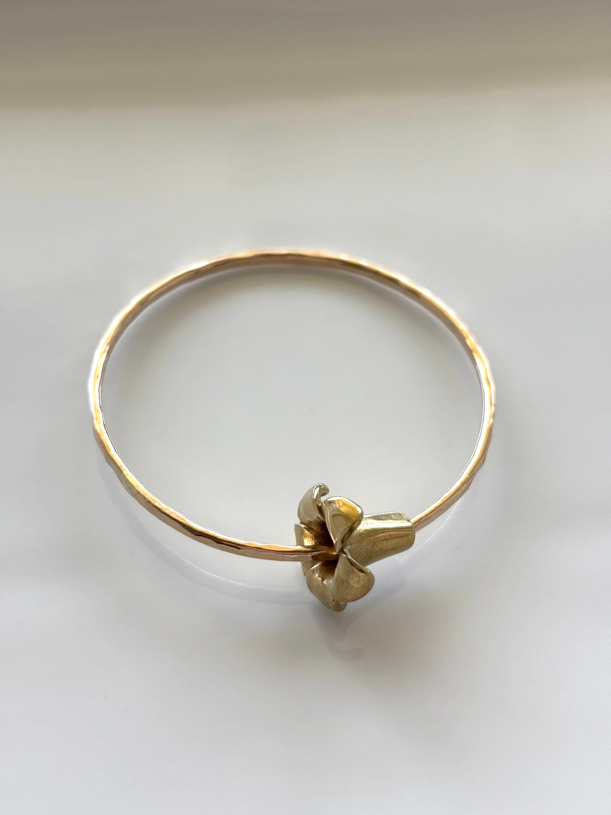 KEIKI PUAKENIKENI BANGLE