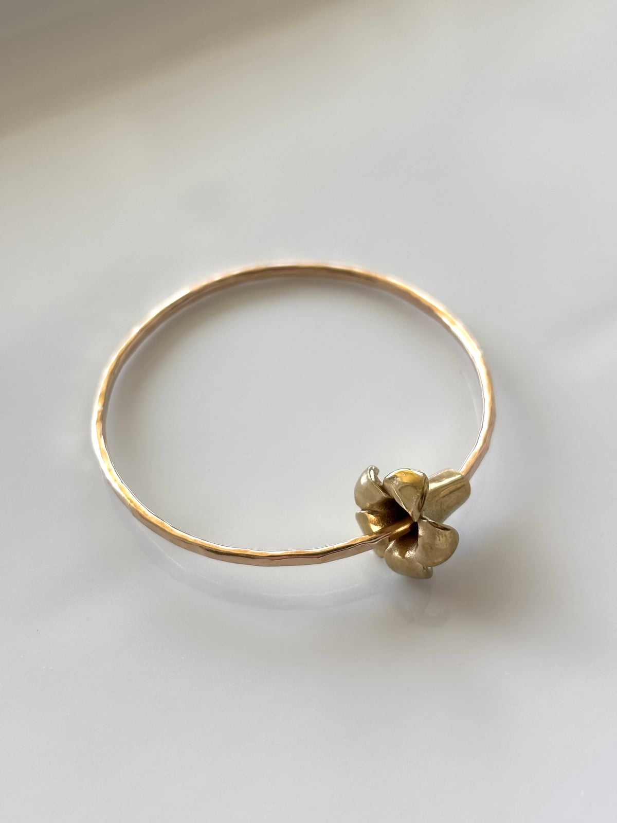 KEIKI PUAKENIKENI BANGLE