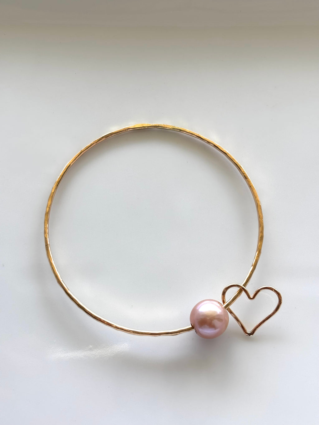 PINK EDISON W/HEART CHARM BANGLE